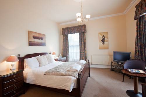 Hotel Beeches & Victorian Gardens 3*